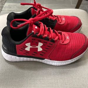 Boys Under Armour sneakers